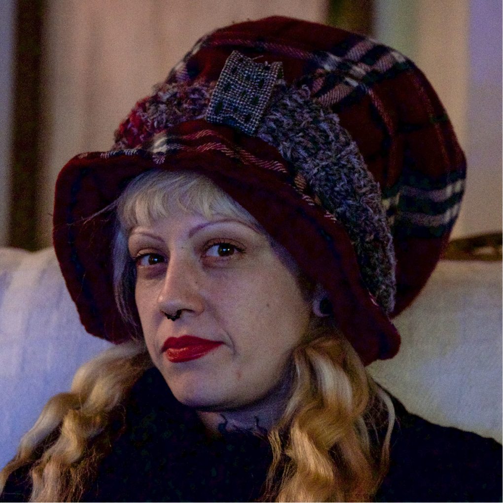 cappello da strega bordeaux